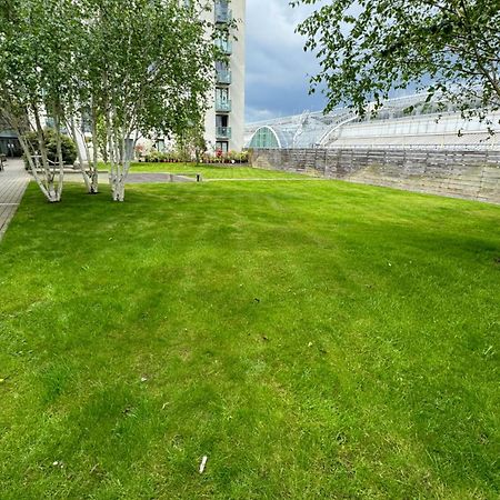 Modern Apt Cardiff City Centre - Prime Location Екстер'єр фото